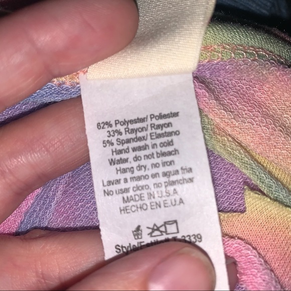 7th Ray tie dye slash back tank top with pocket - Picture 5 of 5